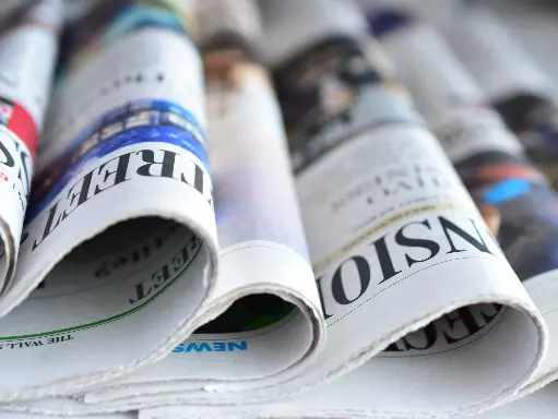 人民日報海外版